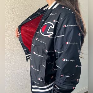Champion jacket (SMALL)